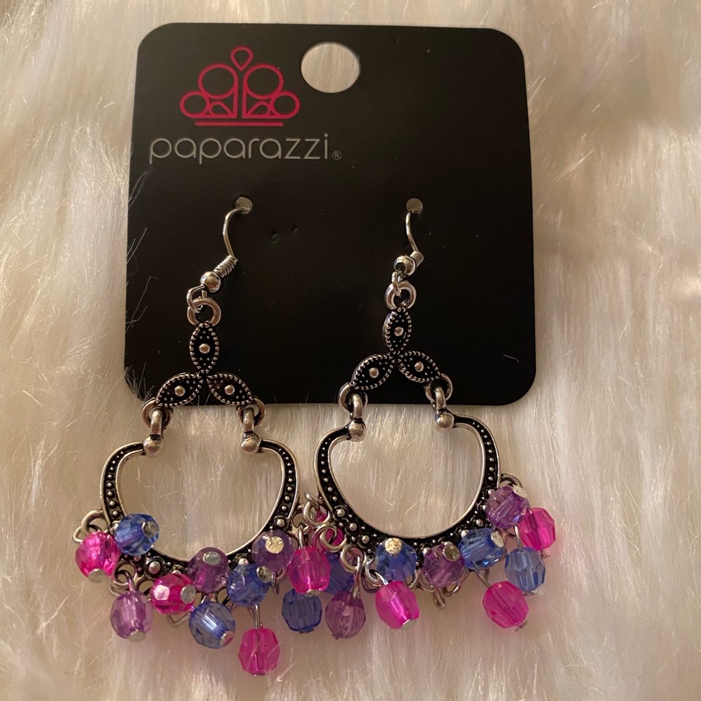 Confetti Earrings 8$